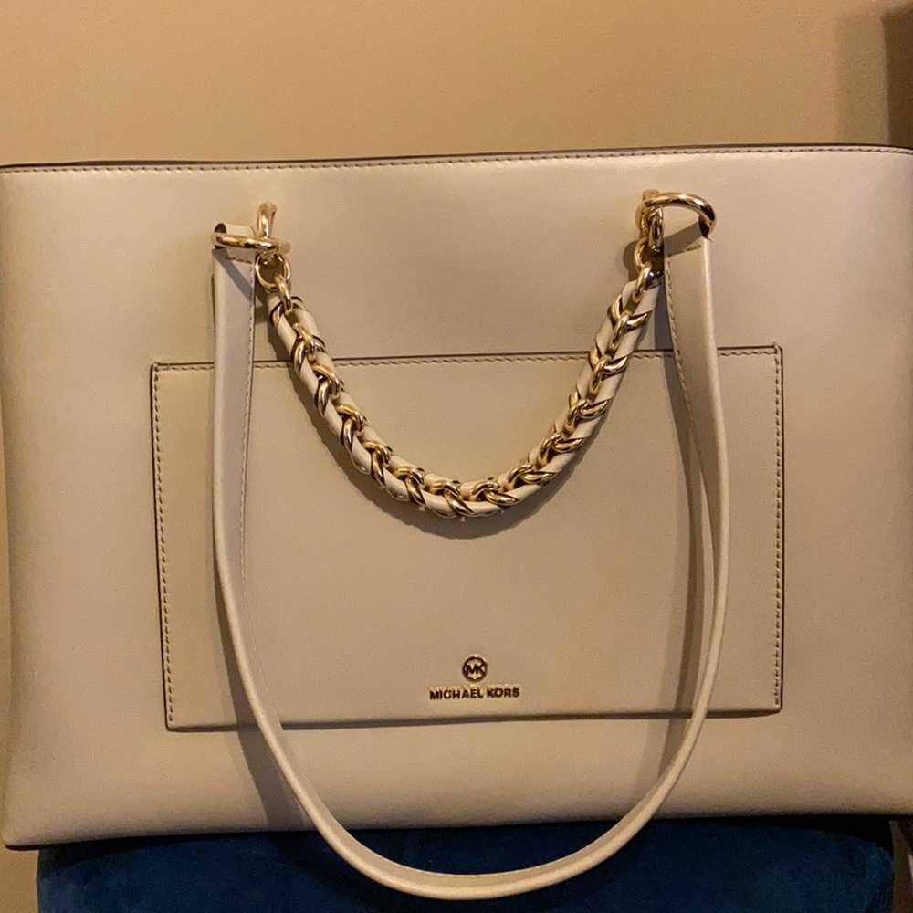 Micheal Kors Handbag